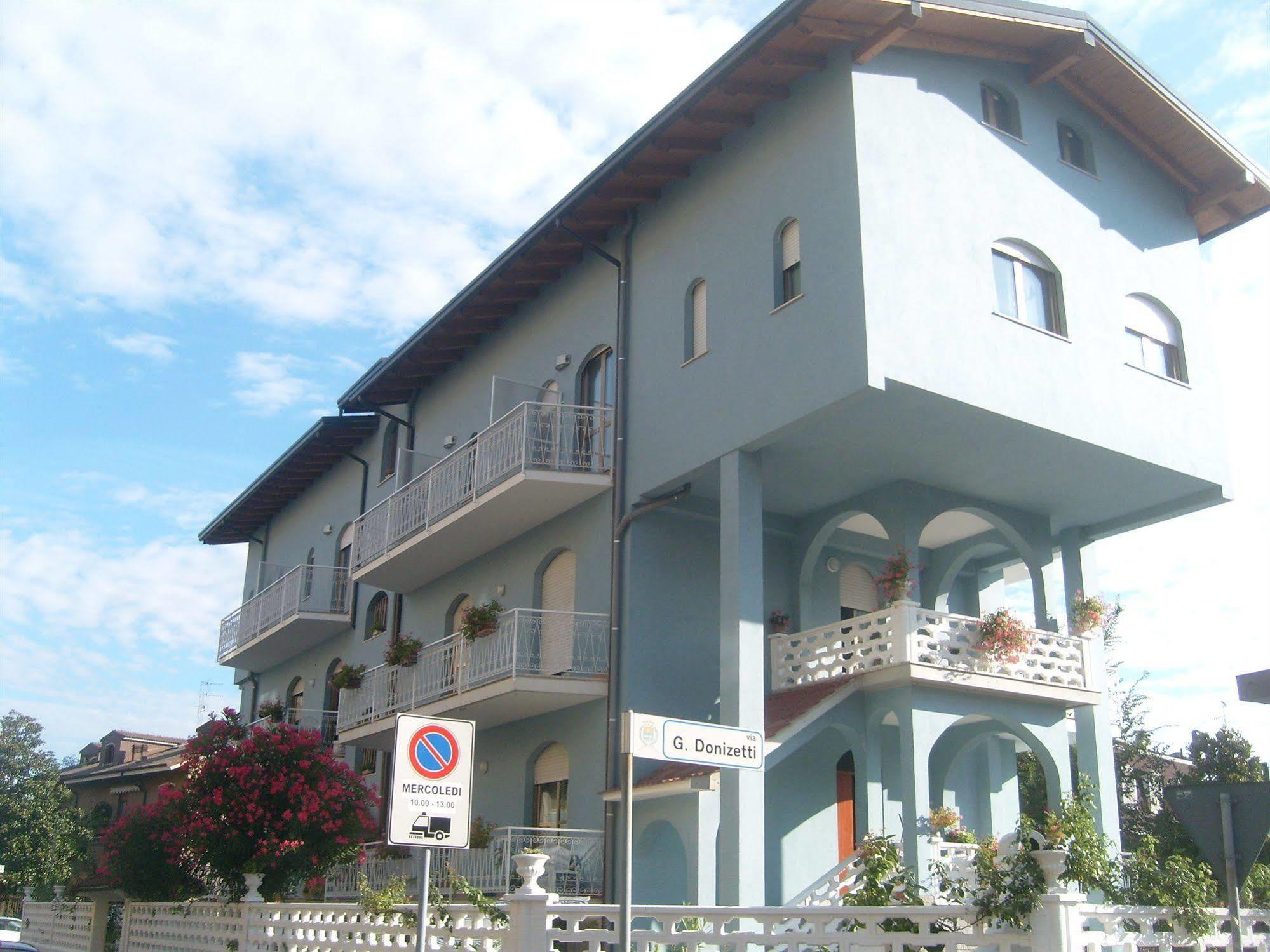 Hotel Gf Cesano Boscone Esterno foto